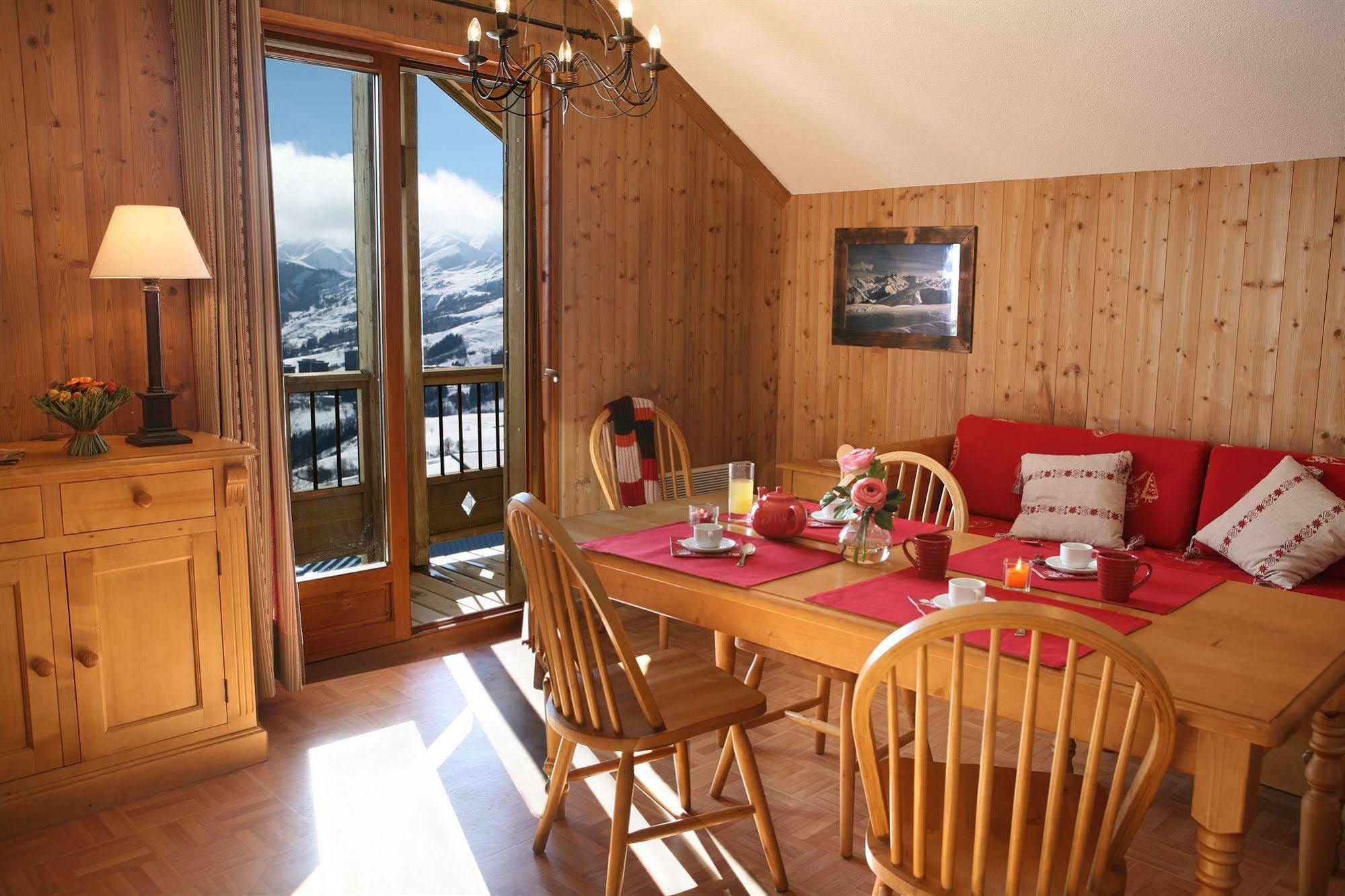 Résidence Néméa Les Chalets Des Cîmes Fontcouverte-la-Toussuire Esterno foto